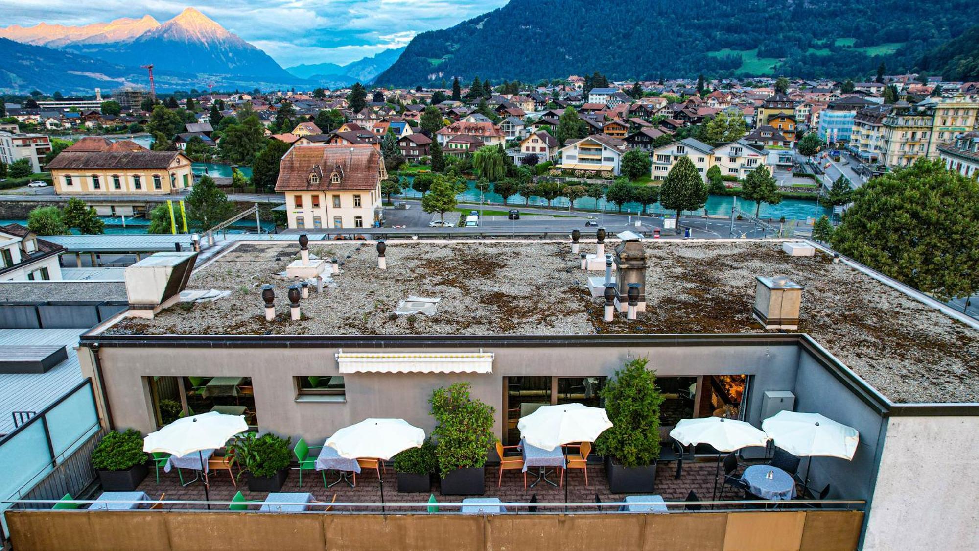 Hotel Merkur - West Station Interlaken Extérieur photo