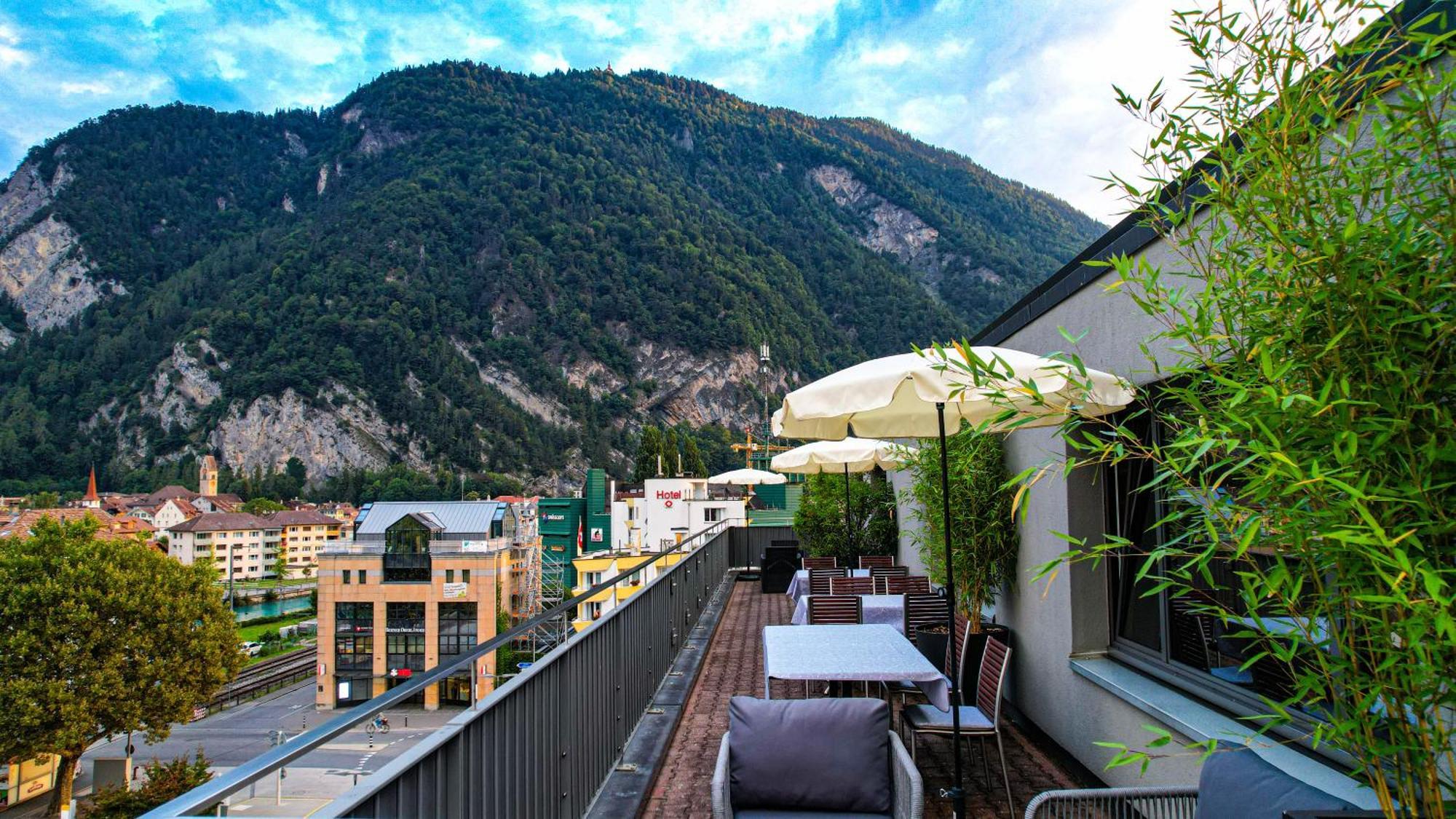 Hotel Merkur - West Station Interlaken Extérieur photo