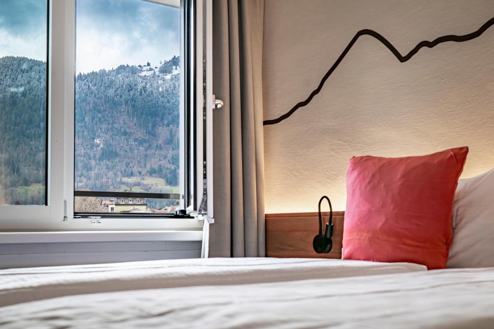 Hotel Merkur - West Station Interlaken Extérieur photo