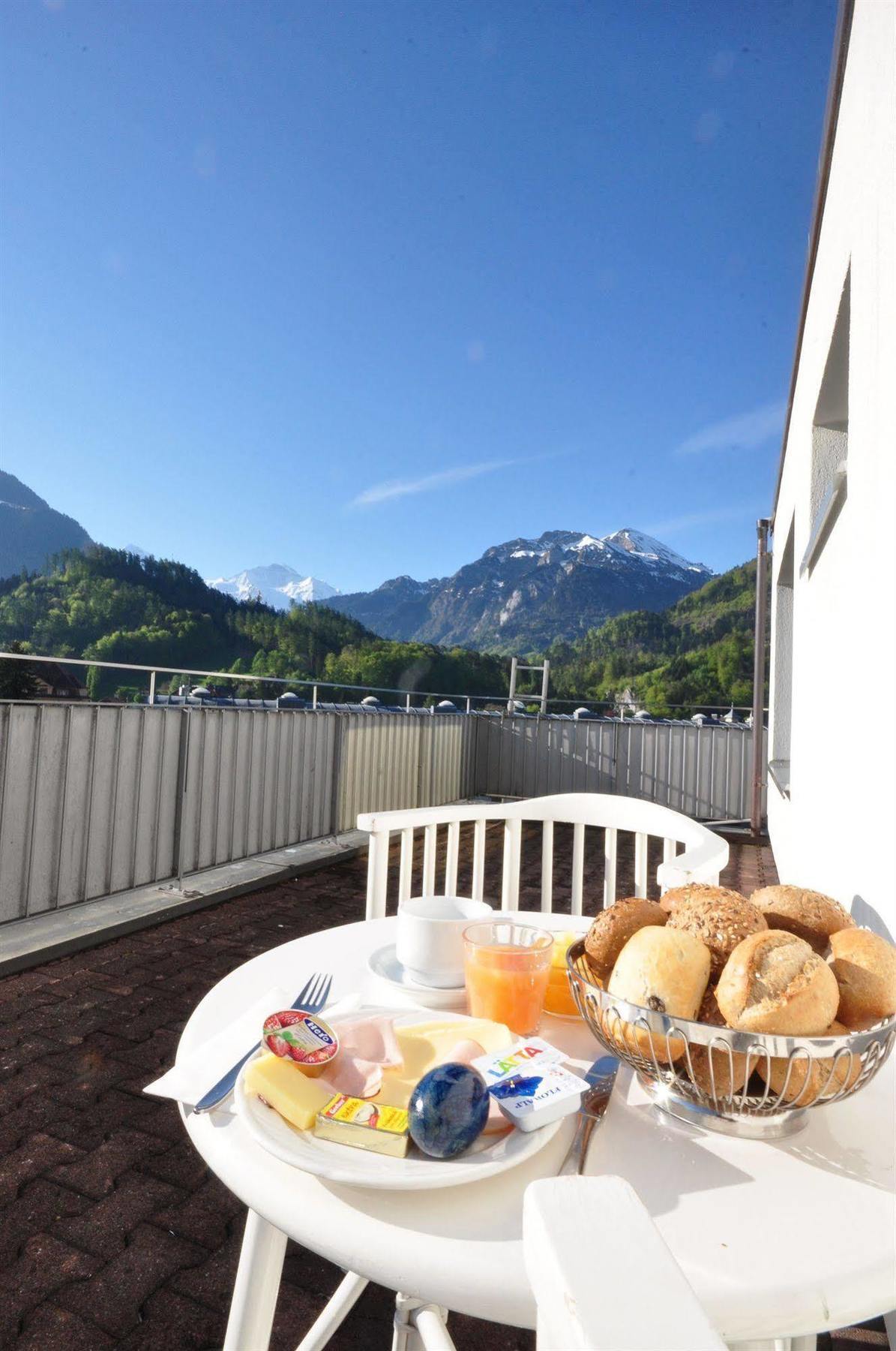 Hotel Merkur - West Station Interlaken Extérieur photo
